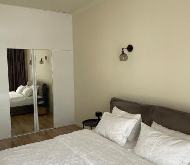 Saburtalo Appartement | Bright & Airy Hideaway