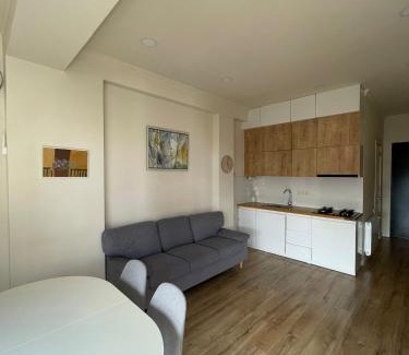 Saburtalo Appartement | Bright & Airy Hideaway
