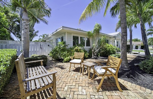 Juno Beach Maison | Bright & Airy Luxury Cottage sur la plage de Juno