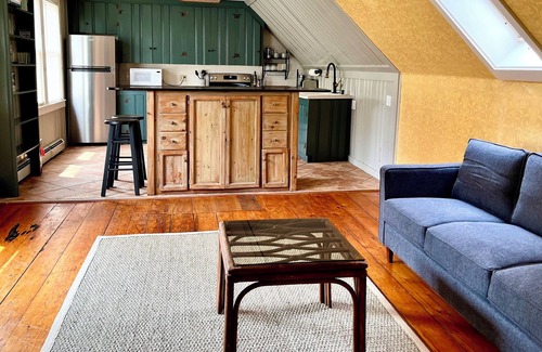 Yarmouth Appartement | Bright and airy 2nd floor apartment