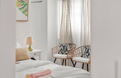 Flamingo Parks Appartement | Bright and Airy Apartment on Flamingo Dr