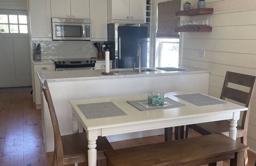 Manasquan Maison | Bright and Airy Beach House-close to beach and inlet for paddleboard/kayaking