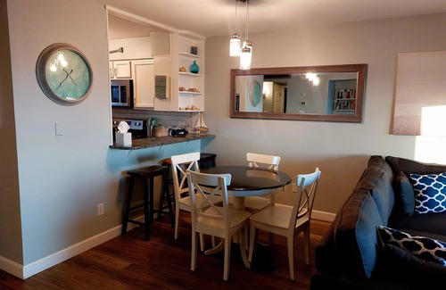 Caswell Beach Copropriété | Condo lumineux et Beachy Oceanfront 1er étage