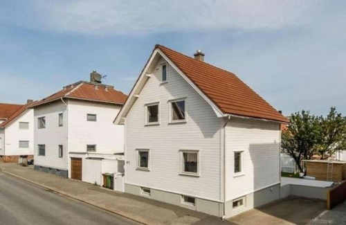 Stavanger Appartement | Bright And Central 2-Bedroom Apartment With King Bed, Fully Equipped