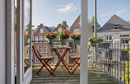 Oude Pijp Appartement | Bright and Charming Apartment in Amsterdam’s Lively De Pijp District