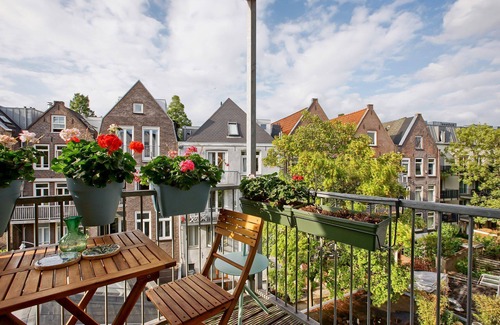 Oude Pijp Appartement | Bright and Charming Apartment in Amsterdam’s Lively De Pijp District