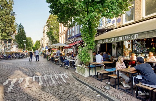 Oude Pijp Appartement | Bright and Charming Apartment in Amsterdam’s Lively De Pijp District