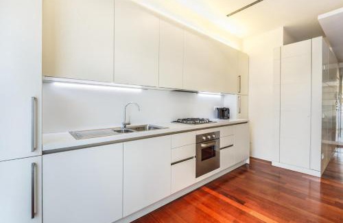 Varesine Appartement | Bright and Cozy Apartment in Isola District - Marco Polo