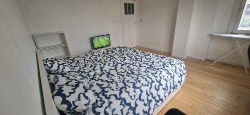 Berg Maison | Bright and cozy room close to airport moyen
