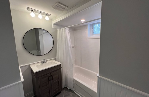 New Glasgow Appartement | Bright and fresh basement apartment, newly renovated.