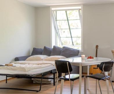 Skillebekk Appartement | Bright and modern apartment on a quiet street