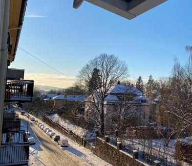 Skillebekk Appartement | Bright and modern apartment on a quiet street