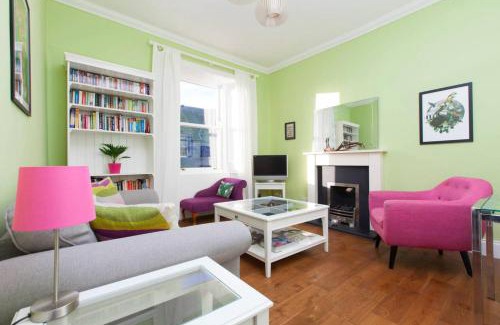 Newington Appartement | Bright and Modern Causewayside Apartment