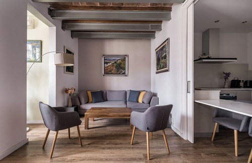 la Vila de Gracia Appartement | Bright and Quiet Duplex Apartment