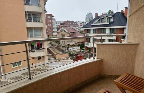 Ovcha Kupel Appartement | Bright and spacious apartment with panoramic views