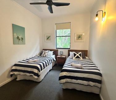 Rainbow Beach Appartement | Bright and spacious 2-Bed beach resort apartment