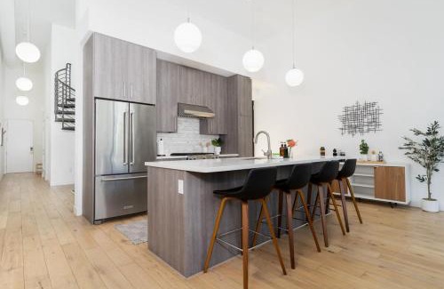 Bankers Hill Maison | Bright and Trendy - Panoramic - Chic - Prime Location