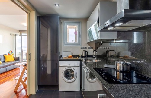 Sant Adria de Besos Appartement | Bright apartment near Forum Beach with pool