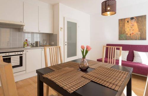Schottenfeld Appartement | Bright Apartment in Hip & High Quality Neighborhood