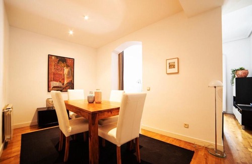 Chamberi Appartement | Bright apartment in Historical City Center