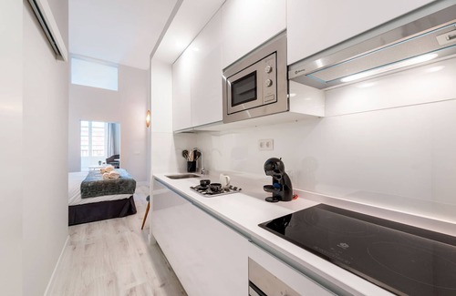 Sol Appartement | Bright Apartment in Madrid Center. Plaza Mayor II