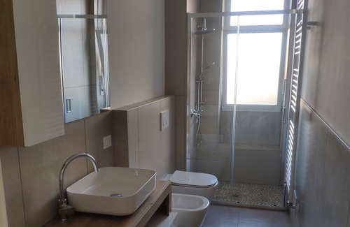 Turin Appartement | Bright Apartment in residential area with balconies