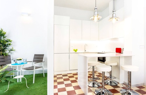 El Arenal Appartement | Bright apartment next to Cathedral. Galera II