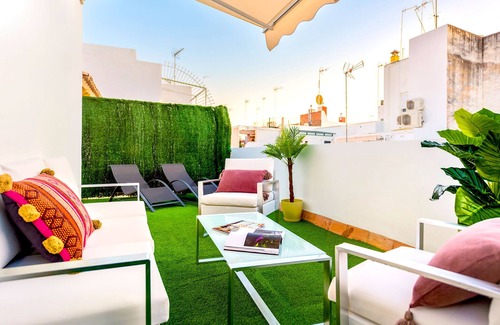 El Arenal Appartement | Bright apartment next to Cathedral. Galera II