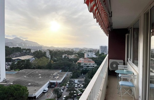 La Panouse Appartement | Bright apartment with balcony