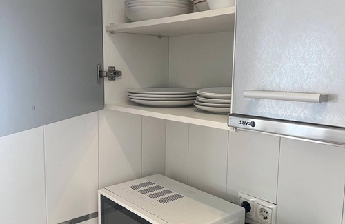 Capuchinos Appartement | Appartement lumineux avec terrasse, BBQ, parking et climatisation à Málaga