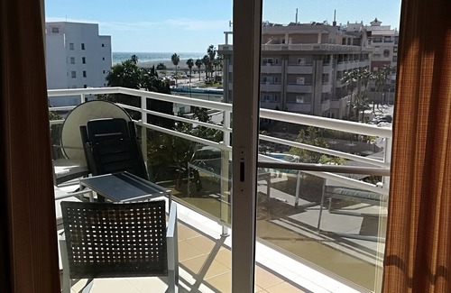 Playa Granada Appartement | Appartement lumineux avec vue sur la Méditerranée