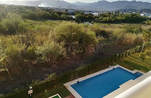 Playa Granada Appartement | Appartement lumineux avec vue sur la Méditerranée