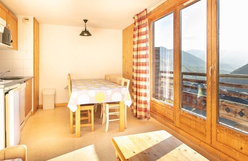 Saint-Sorlin-d'Arves Appartement | Appt lumineux 4/6 pers, près des pistes, balcon