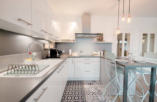 Belair Appartement | Bright Apt w/ Smart TV, WiFi & Walk to Parc Merl