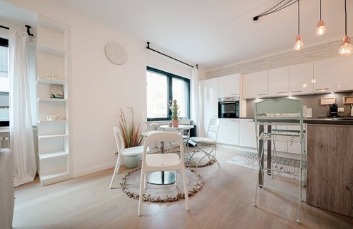 Belair Appartement | Bright Apt w/ Smart TV, WiFi & Walk to Parc Merl