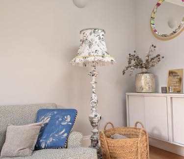 Cliftonville Maison | Bright Beachside Hideaway