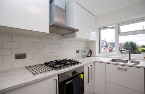 Ealing Appartement | Bright & Beautiful Apt, Ealing Broadway, London!