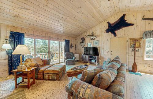 Presque Isle Maison | Bright Birch Cove