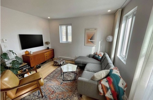 Tetreaultville Copropriété | Appartement calme, lumineux et moderne