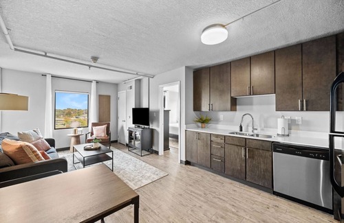 Downtown Des Moines Appartement | Bright, Chic and Stylish Suite
