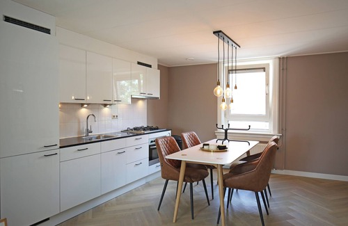 IJsselbuurt Appartement | Bright City Retreat near Center & RAI" with perfect WIFI