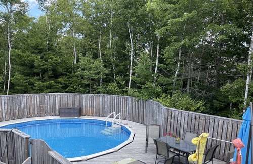 Grand Bay-Westfield Maison | Bright, clean, spacious unit in the upper level of executive home