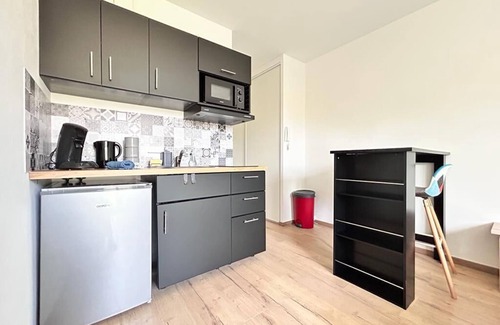 Teilhard Appartement | Studio confortable et lumineux proche des hôpitaux