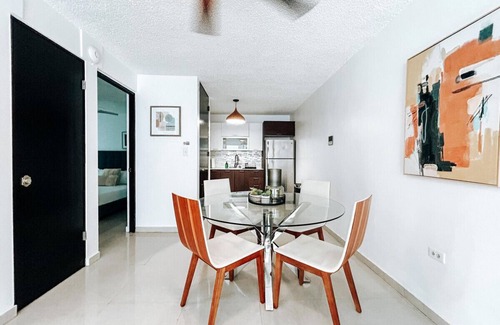 Santurce Villa | Bright, Comfy Apt @ Miramar