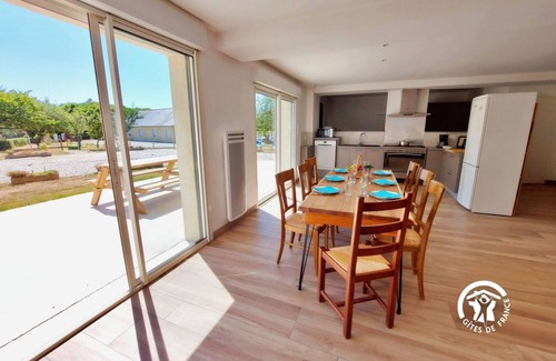 Peuton Cottage | Gîte lumineux avec wifi, animaux admis, parking, proche Château-Gontier