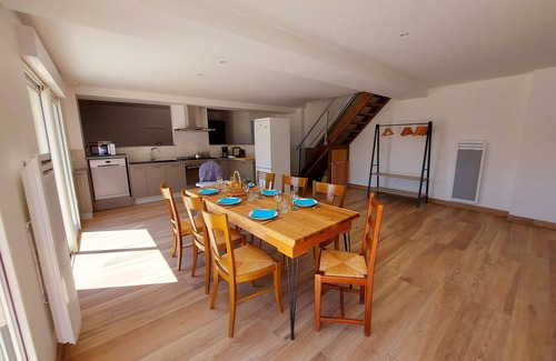 Peuton Cottage | Gîte lumineux avec wifi, animaux admis, parking, proche Château-Gontier