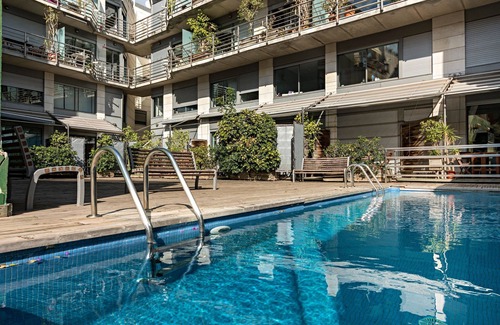 El Putget i Farro Appartement | Bright Duplex with a Spacious Terrace