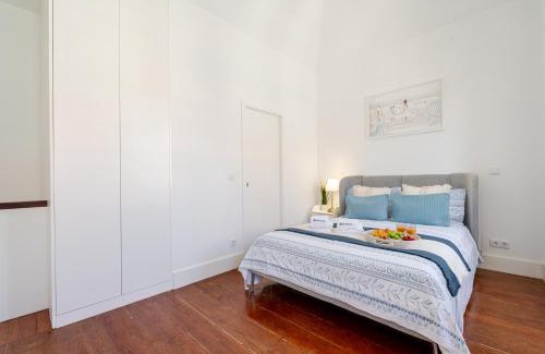 Foz do Douro Appartement | Bright Flat in Historic Foz House by HostWise