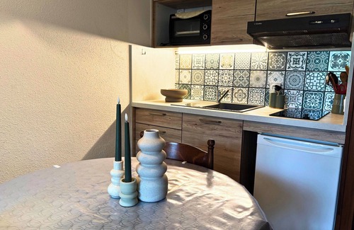 Les Bains de la Preste Copropriété | Bright studio with patio and mountain views