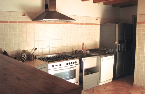 Saint-Hilaire-la-Palud Maison | Grange Rénovée Vaste et Lumineuse